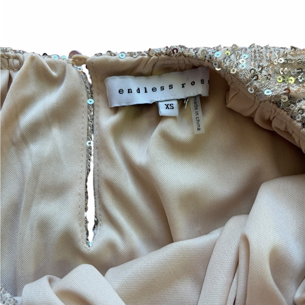 Elegant Silver Women's Top - Picture 4 of 7